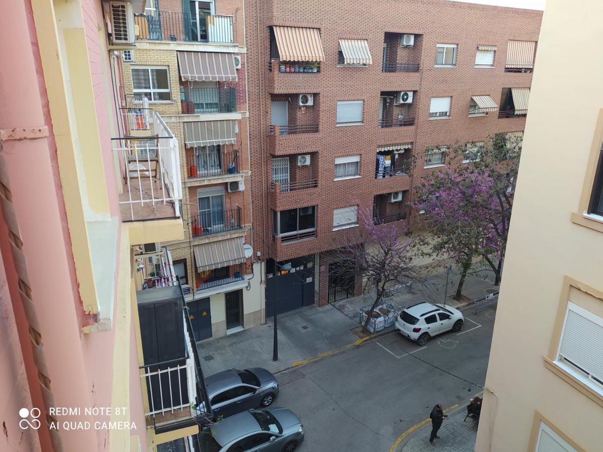 Burjassot Mestalla Valencia Buitenkant foto
