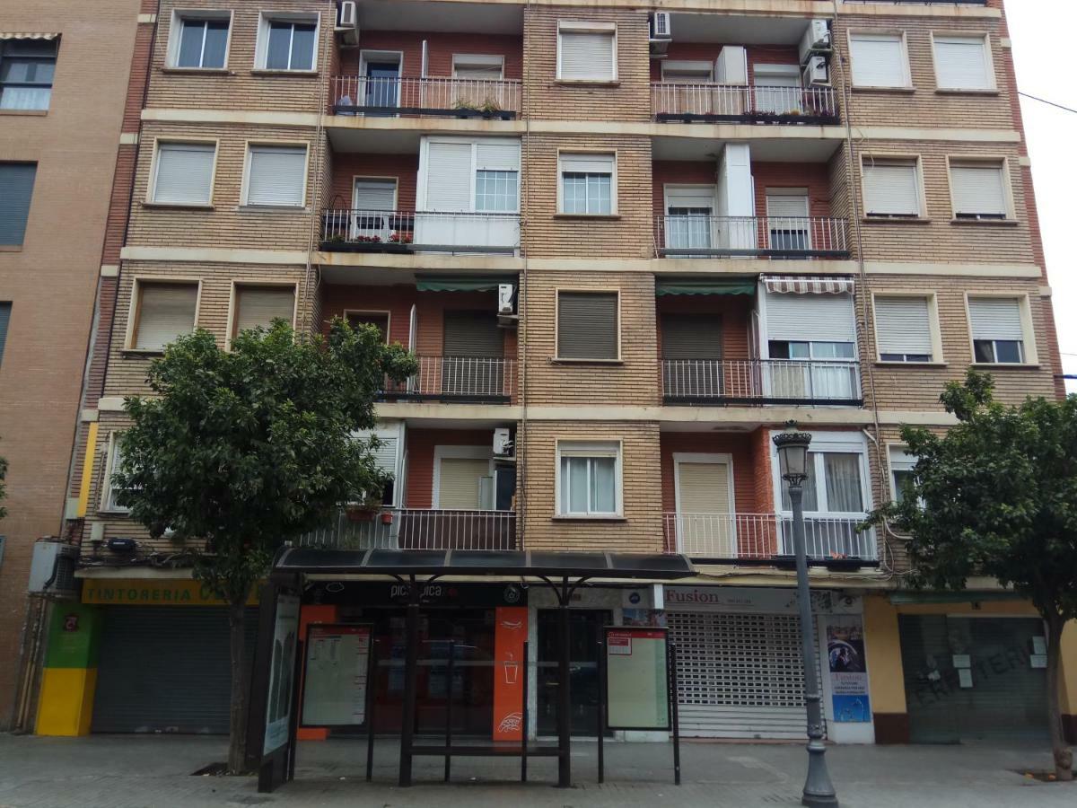 Burjassot Mestalla Valencia Buitenkant foto